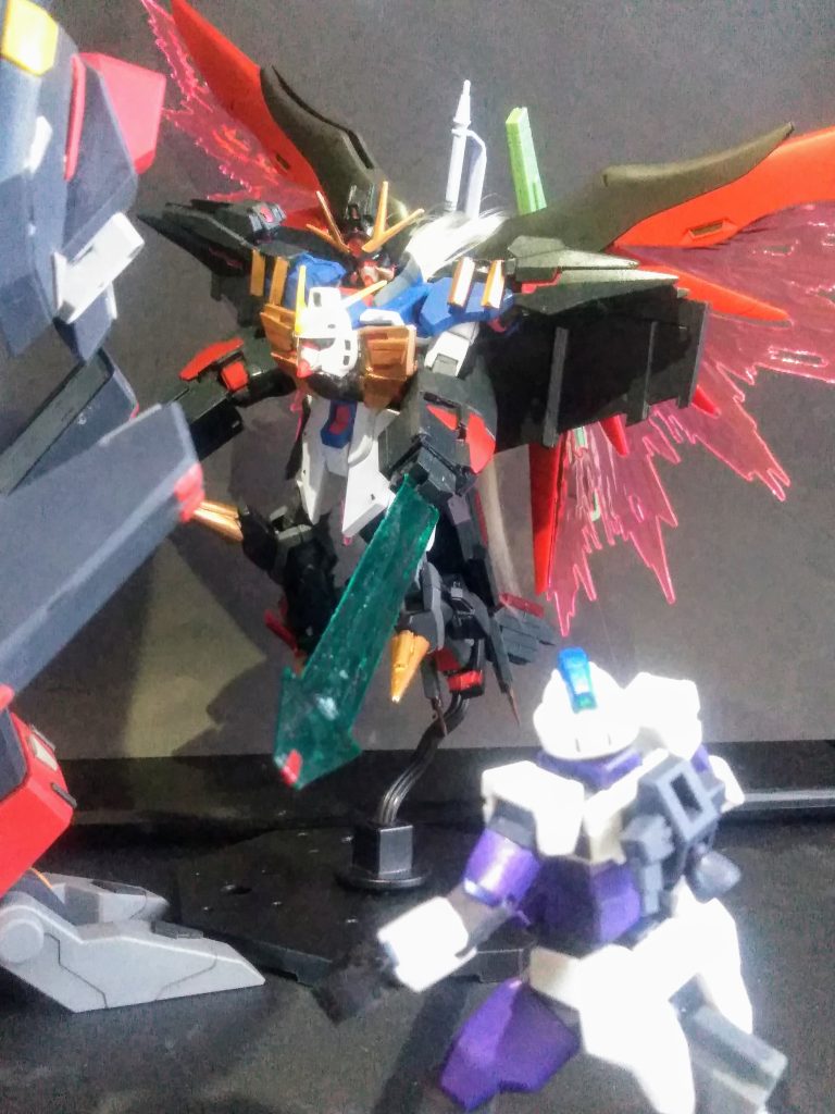 ｢｢慕僂掌引供 鑼居場ー(ぼるてぃんぐ どらいばー)❗❗｣｣出倍隠蹄＂偶銅 鑼居場ー(でぃばいでぃんぐ どらいばー)｣｢臥砥鈴救 銅鑼居場ー(がとりんぐ どらいばー)｣の原型。先述の3種類の｢母盧人(ぼると)｣のいずれかを先端にセットして使用する。｢ジェネシック母盧人｣以外は、本編の使用が確認されていない。｢｢ジェネシック 母盧人❗❗｣｣｢ジェネシック ガンダム フェイス｣の口？(ベロ？👅)から射出されるアタッチメント。オーラを湾曲空間を通して直接目標にぶつけ対象物を広範囲に、かつ半永久的に内部分解させる。Σ(lliдﾟﾉ)ﾉ