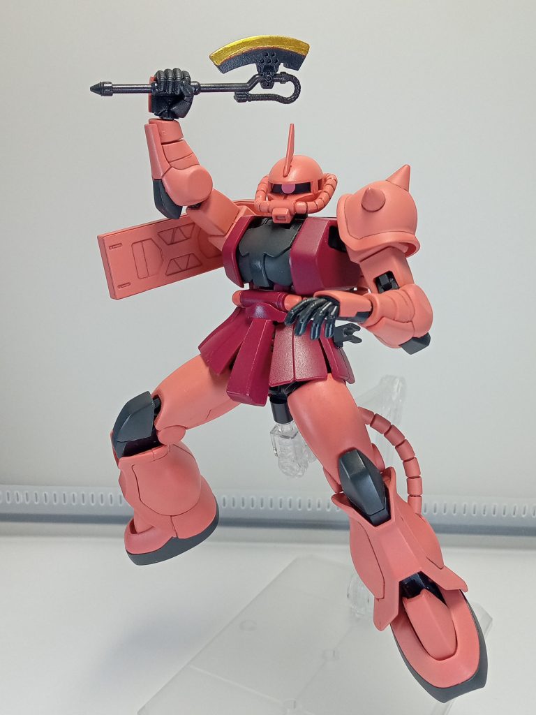 ヒートホークを大きく振りかぶって、変なポーズにしか見えん難しいです 以上になります