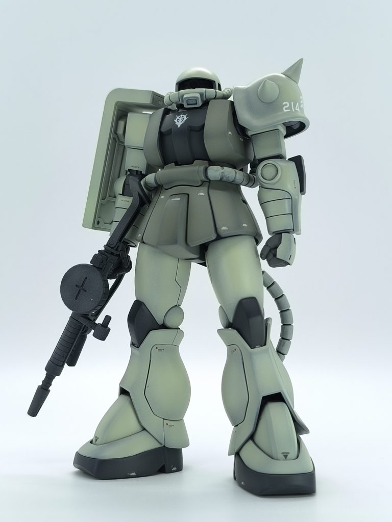 ↑過去作のザクの塗装が気に入らなくなったので塗装剥がしたついでにリメイクした 