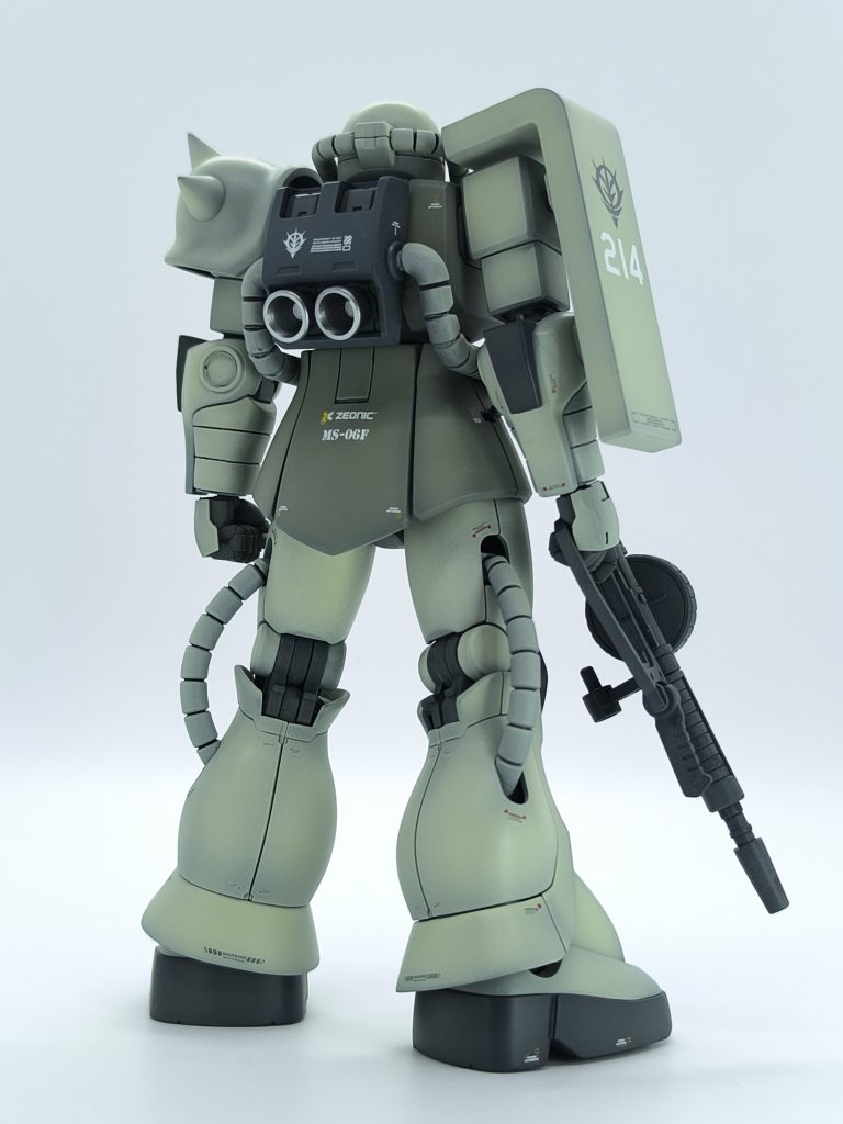 動力パイプはモビルパイプに置き換えたかったが在庫を切らした。モノアイもＨアイズを切らしたがゆえハンドとモノアイレールは3Dプリントパーツに置換