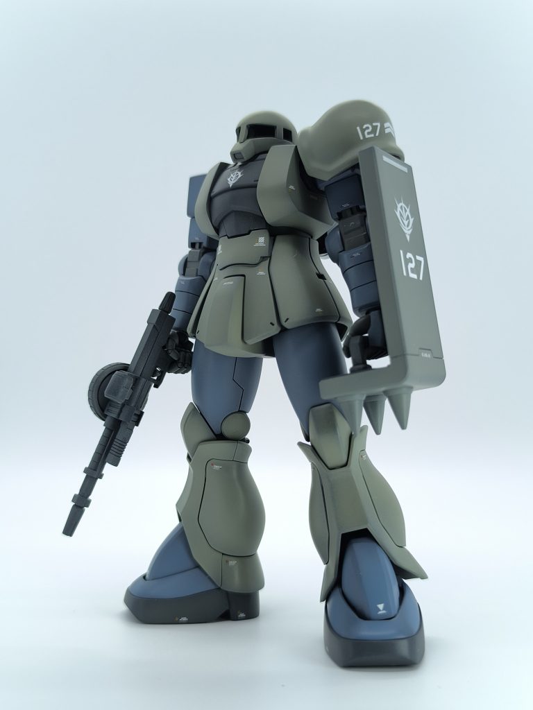 【コンセプト】HGUC64番のずんぐりしたプロポーションが嫌なので他のザクキットをミキシングしつつ、好みのプロポーションにする余計な情報を追加したくないというのが最近2024の私のトレンド
