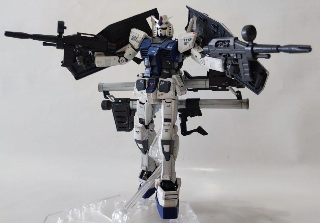 ツインビームライフルと言えばこれですね。ウイングガンダムのバスターライフルのようにビーム出しっぱなしながら殲滅スタイルは出来ませんが、左右から来る相手を同時に打ち抜くくらいなら。