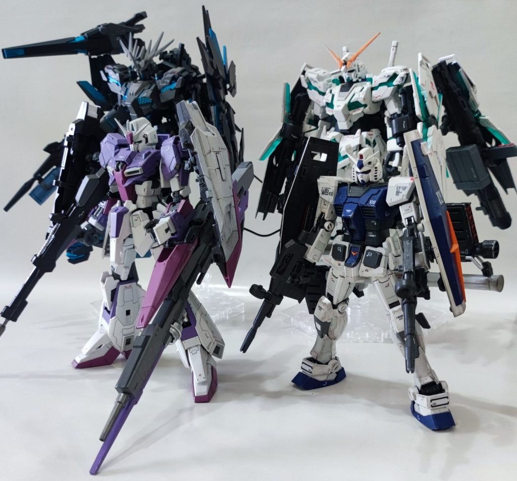 その他、過去投稿作品と。バンシィは両腕、ユニコーンは4枚、Zガンダムもバインダーをシールド扱いとしている想定なので、うちの機体はダブルシールド持ち率高いですね。