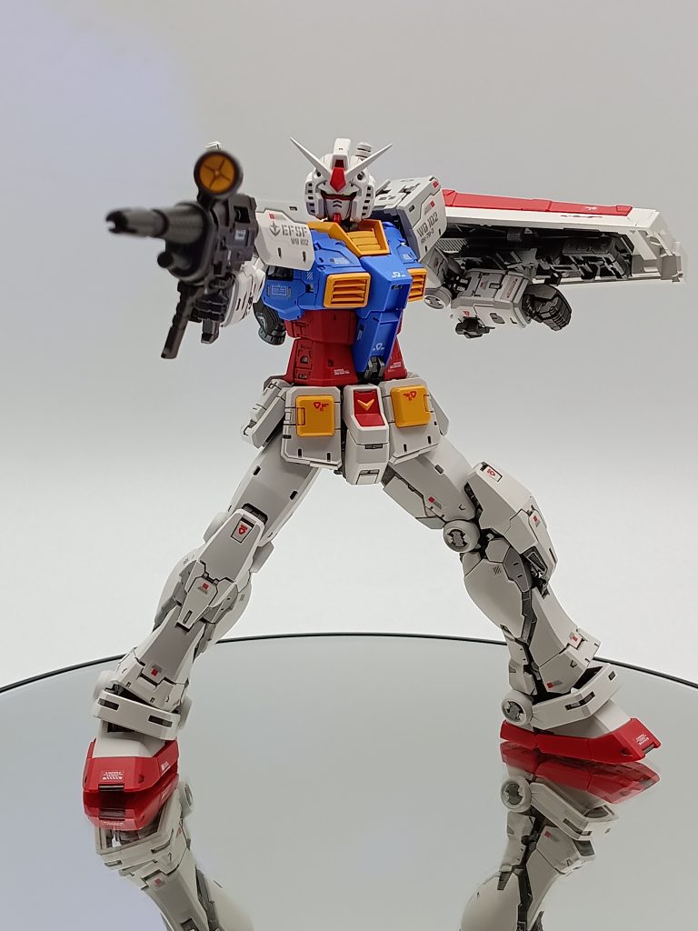 ｢こ、こいつ、動くぞ！｣ RG ガンダム Ver2.0–6枚目/制作者：arata