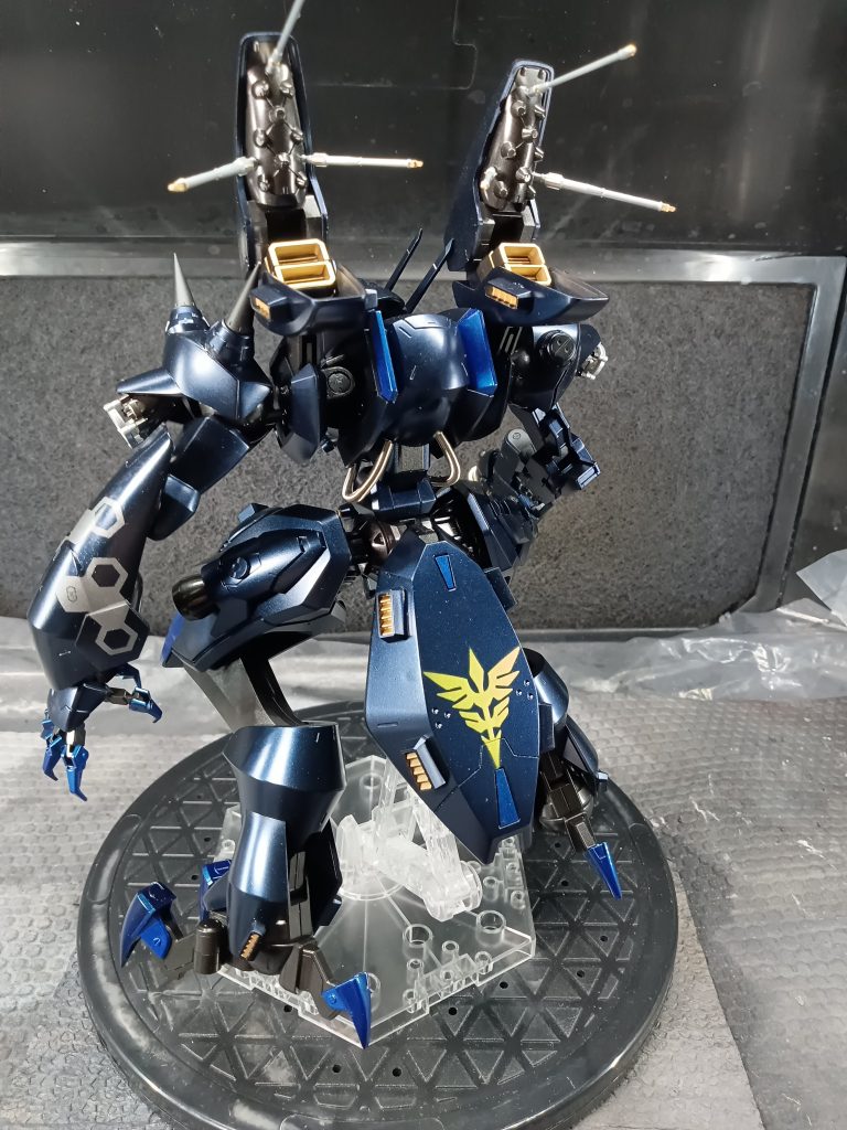 この機体のセールスポイント!超強力ジャミングバインダーです✨️ジャミング機能は勿論の事 強力な電磁パルスを発生するEMPも発動できます(単発 )