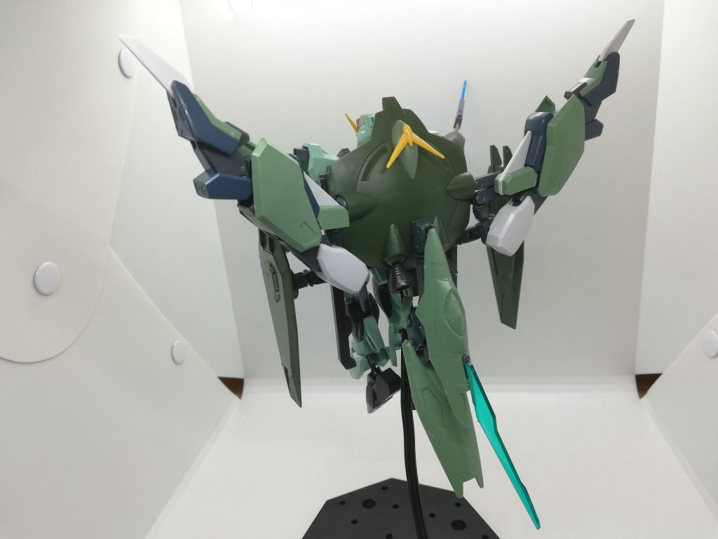 カオスとのミキシングに加えて、msgや30mmのジョイントを組み合わせて変型機構を作成しました。