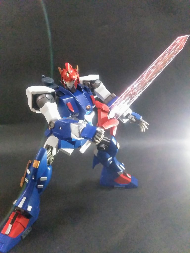 さぁ❗御立ちアイ❗❗😤💨💨💨此れをシナケレば『菩琉手素不亞意武(ぼるてすふぁいぶ)』の関係各位に怒られる 😣💦⤵️『店入剣(てん υ にゅうけん)』を抜刀です❗❗❗ 🤣🤣🤣💕・・・ネーミングで台無し 😅 『てんくうけん(天空剣)』が正式名です『菩琉手素(ぼるてす)』最強の武器。通常時は胸部にV字型の装甲板として格納されている。使用時には下部より柄が、上部からは両刃の剣先が伸びる。超電磁フィールドにより分子結合を破壊することで敵の装甲を切り裂く無敵の剣である。