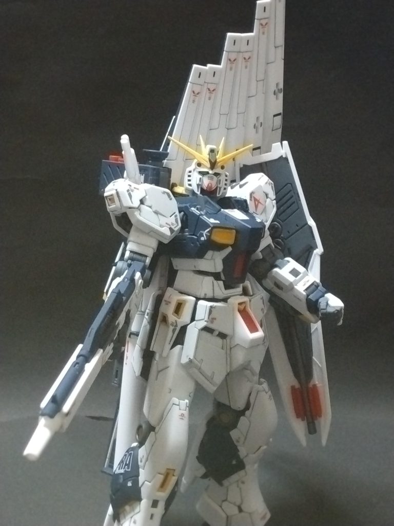 ファンネルの重みで左に傾くのはしょうがないですね。