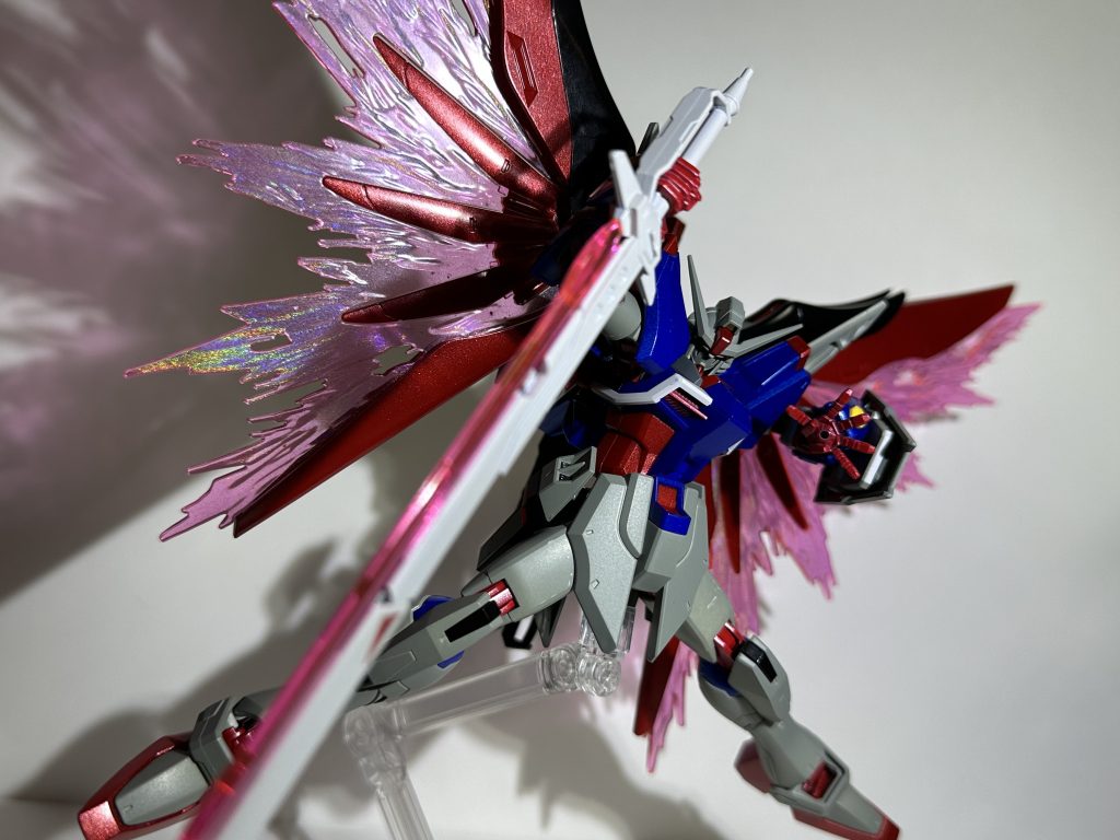 遊びとしてストライクフリーダムとインフィニットジャスティスの設定から考えて赤色に発光した状態のハンドパーツも別途作成設定では光ってなかったけどこの方が好きかも