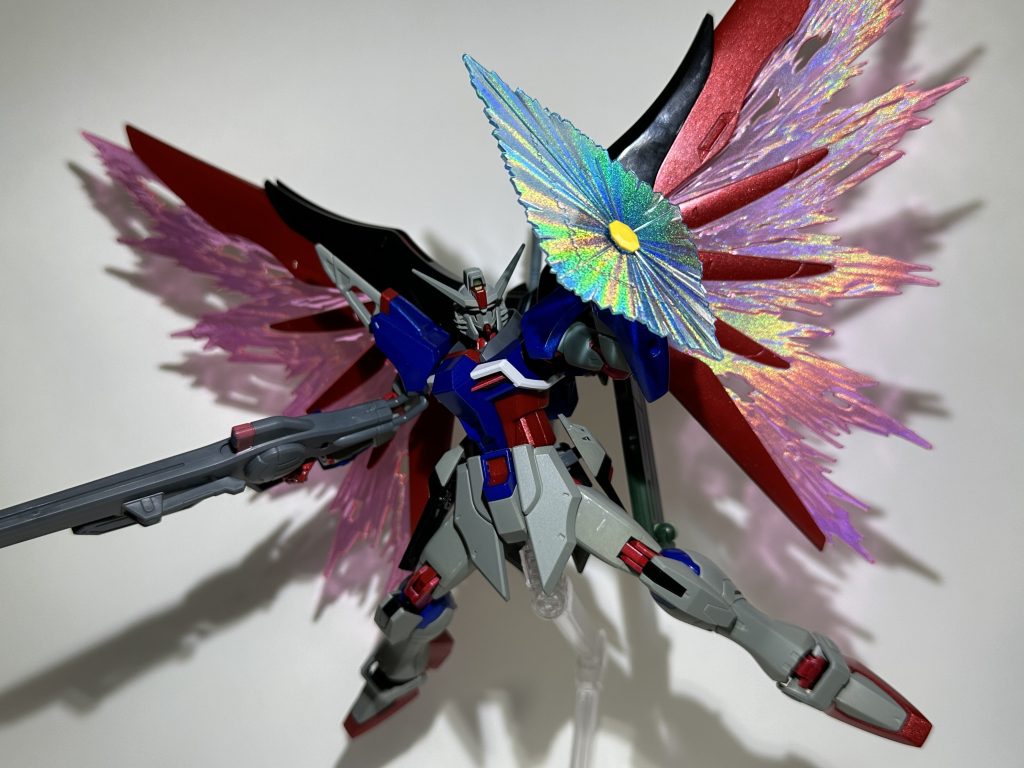 エフェクト類はガンダムマーカーエアブラシを使って塗装光の翼→トランザムホロレッドビームシールド、パルマフィオキーナ→光の翼ホロブルー