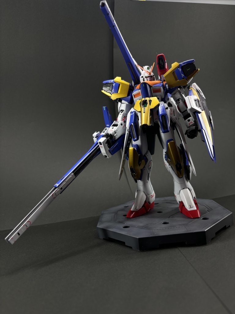 完成まで大変ですが、出来上がると迫力があり、とてもいいキットだと思います！組み上がるともう動かしたくはないですがw