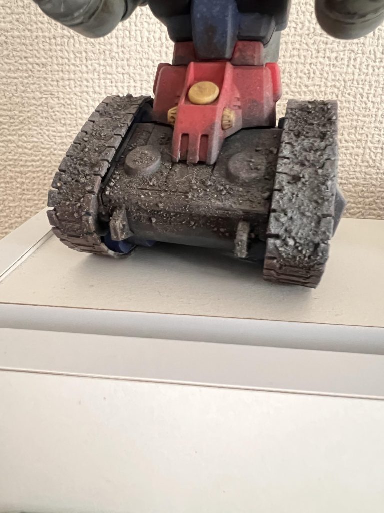 キャタピラ斜めからですやっぱりかっこいいです