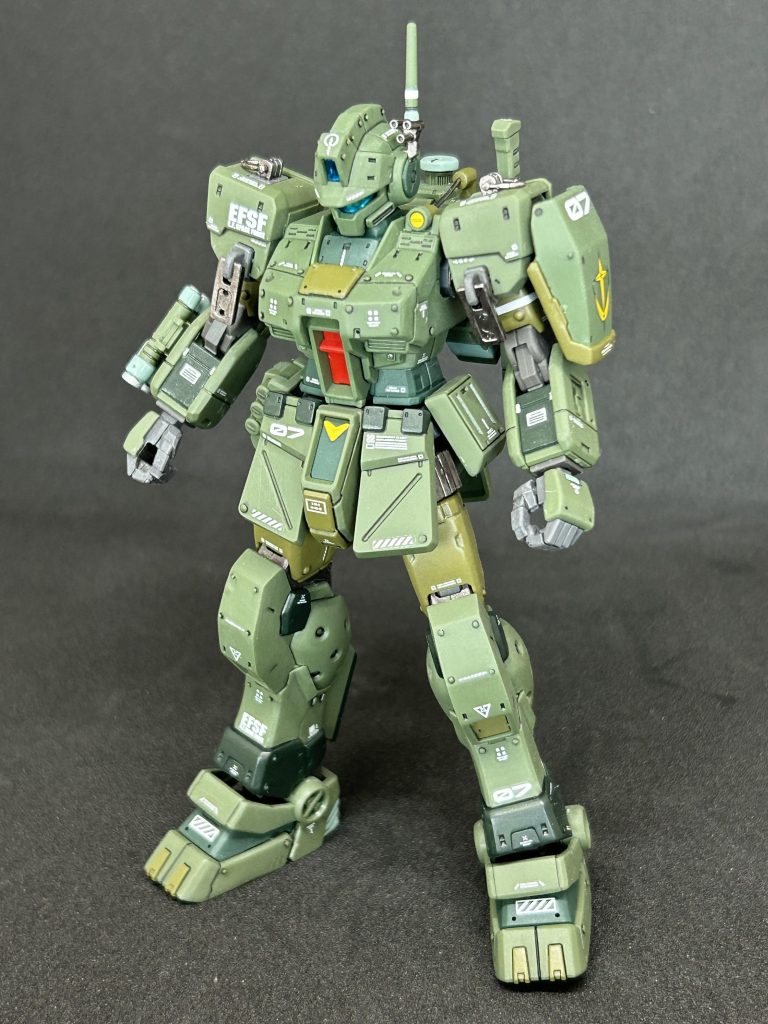 デカールも多めに貼ってみました