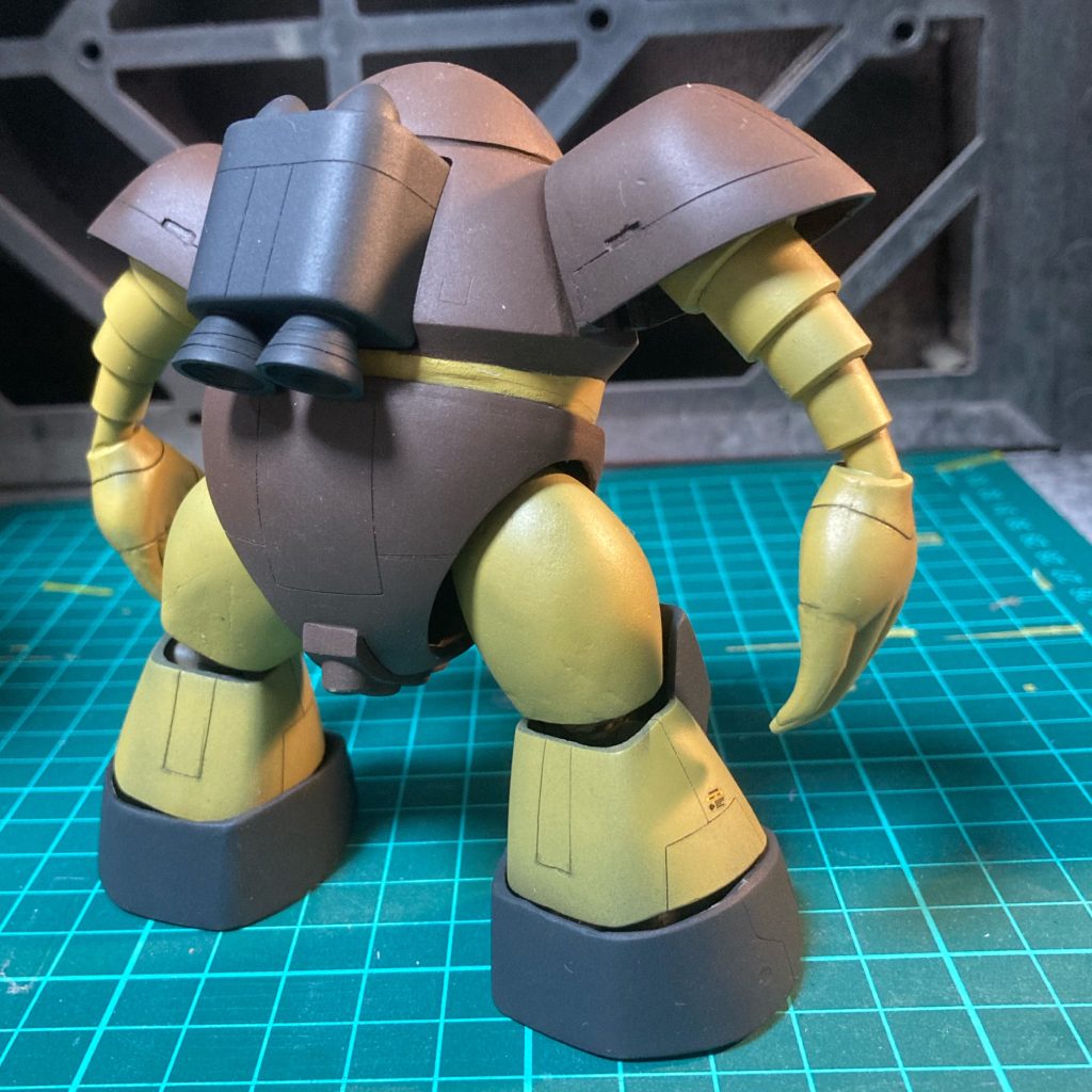 背中で語るタイプ