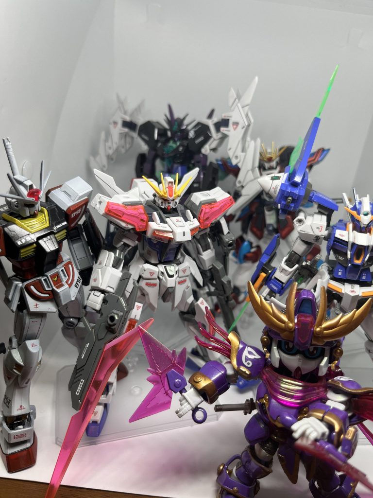 実はなんやかんやでビルドメタバースの主人公機プラスアルファは全部制作してます。またアップします。ラスボスも素組みしたんですが、大きすぎてディテールアップする気力がないです。