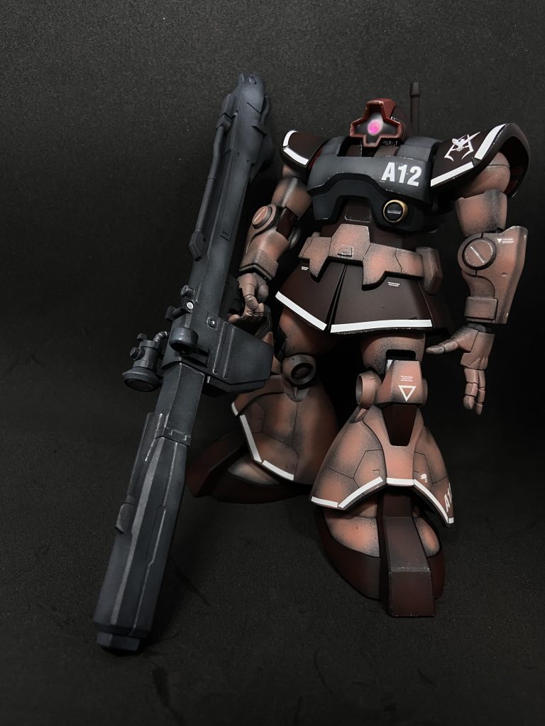 パネルラインを意識して陰影を強調しています。大好きなシャアピンクをたっぷりで♡