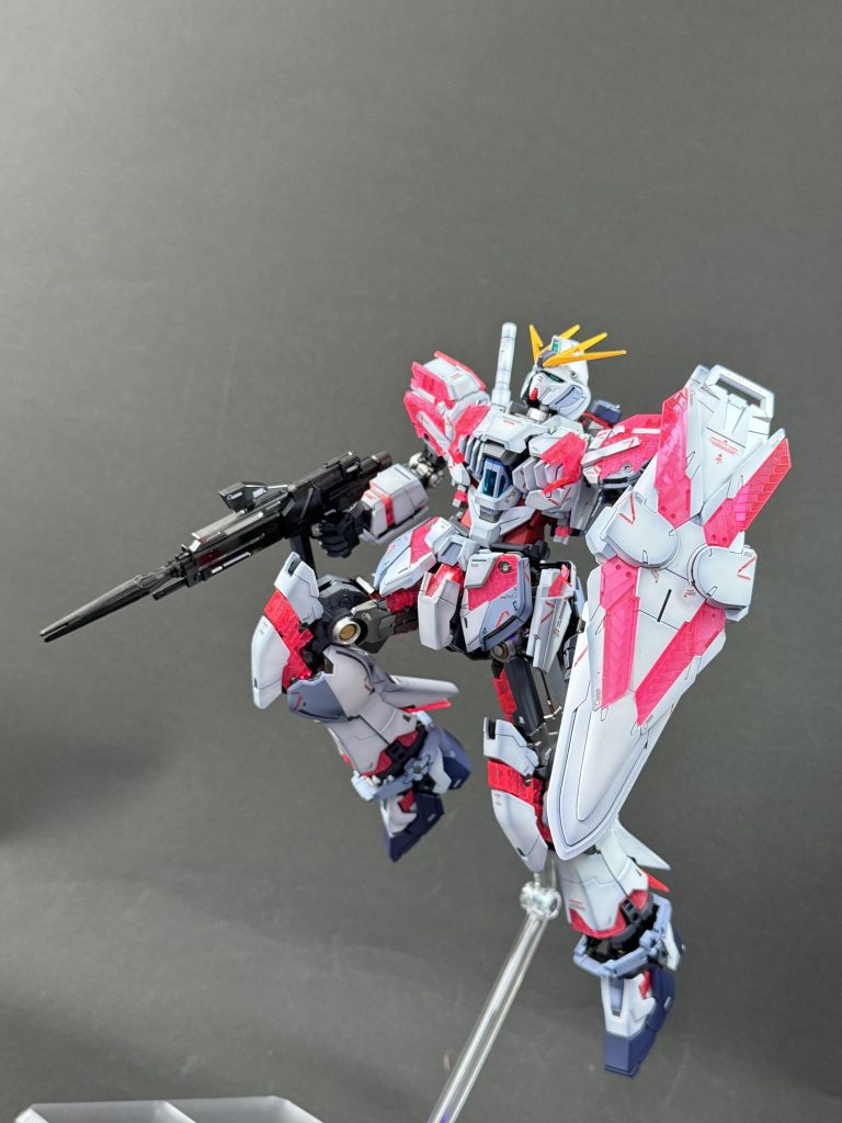 MG ナラティブガンダム–6枚目/制作者:KiFaran