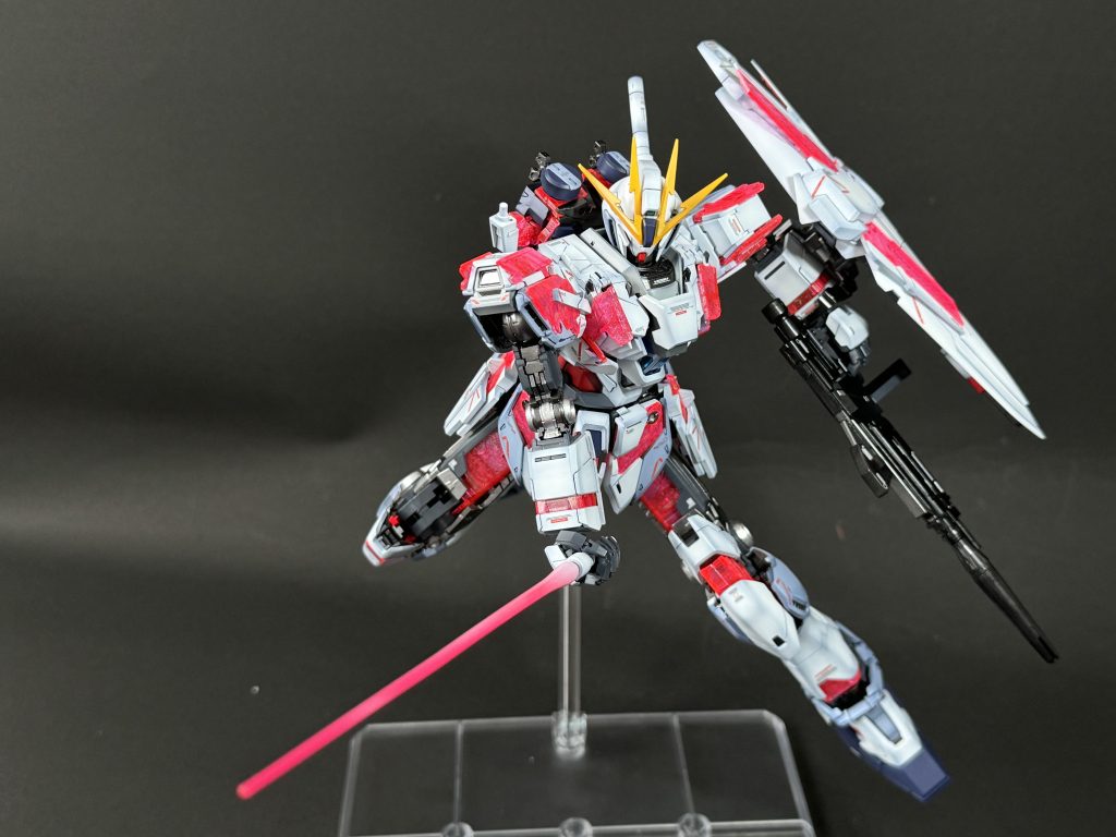 MG ナラティブガンダム–4枚目/制作者:KiFaran