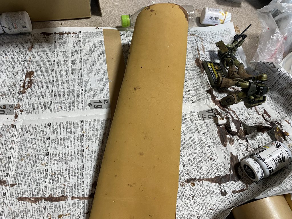 なんと曲げたりする事ができ、曲げたからと言って折れて壊れたらなどする事はありません！(折り紙みたいに折ると流石に壊れてしまうかも)