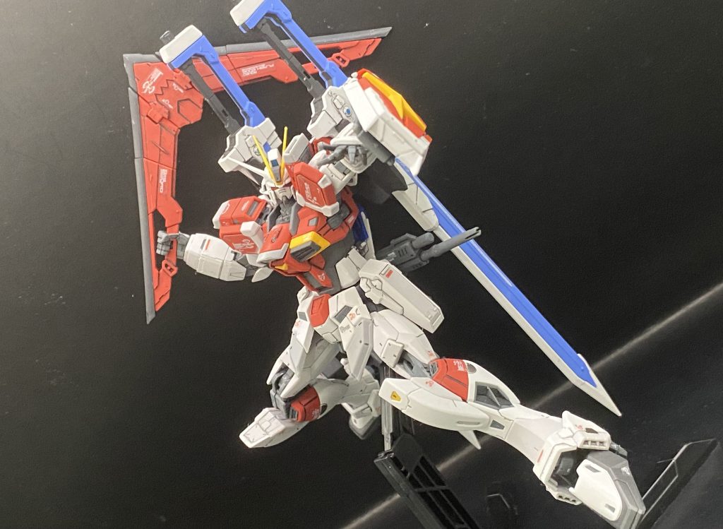 合体させて大型ブーメランにもできる。この質量の投擲武器は相手は死ねますね。いい武器だぁ。