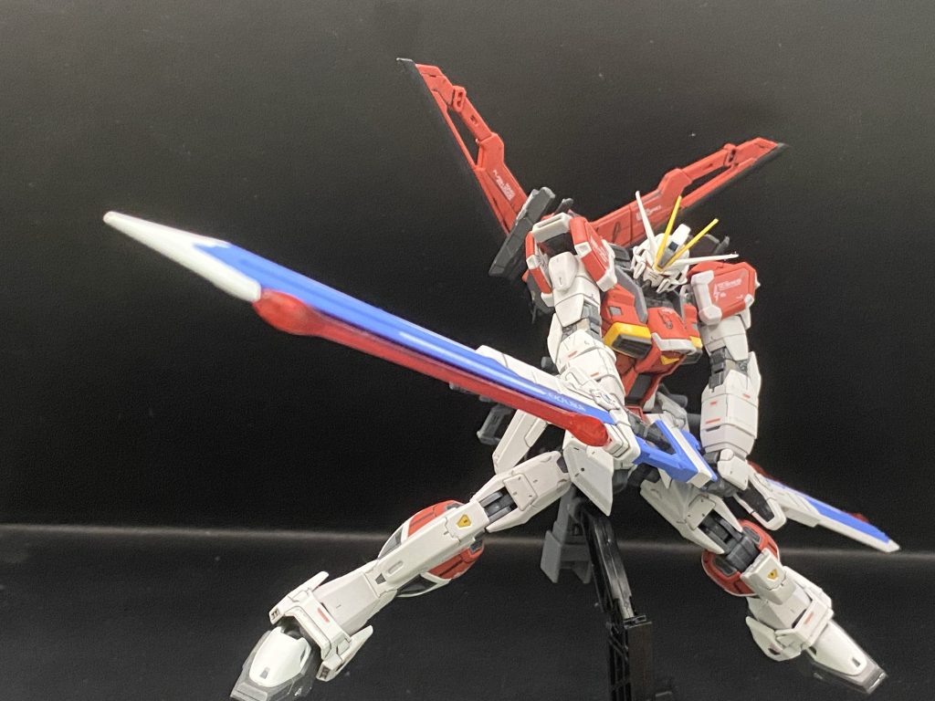 そしてソードインパルスと言えばあまりにも有名なこのポーズ！やっぱりビシッと決まっていてめちゃくちゃかっこいい。