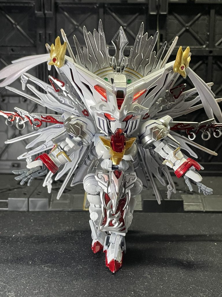 「さぁ、妾の手で滅ぼしてやろう……」妲己マスターガンダムが本気を出した姿であり、この姿になる時はその国が滅ぶ最期の時