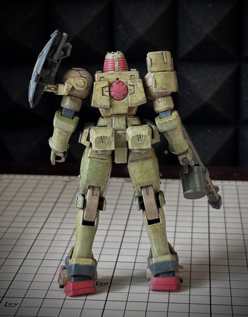 後ろはあんま見ないしいいかと思い、ディティールアップもデカールもほぼ無し笑✋作って満足したのでポージングは特になし