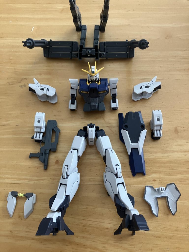 完成。墨入れとかはじめてしたし……塗装わかんないからマーカーベタ塗りだし……オプションパーツセットは安くて有能です！ありがとうございました！