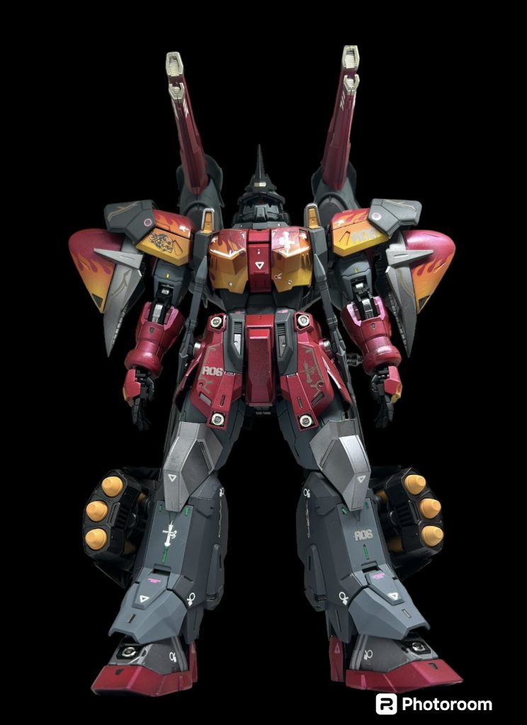 両腰に剣、背部に銃、まあ手持ちにすればビークスダガーも持てなくは無いです。