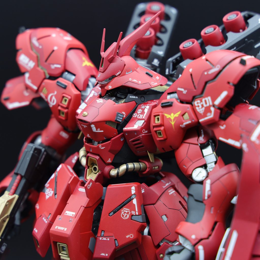 RGサザビー–4枚目/制作者：ポルテーロ