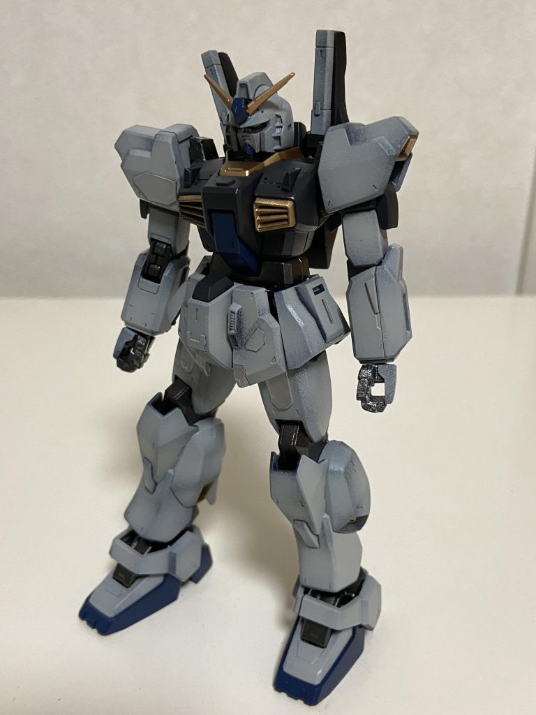 デカール前の基本塗装です。工作苦手ですが、プラ板とスジボリをちょいといれました😅