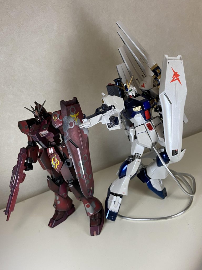 オマケです。立て続けに作ったHGνガンダムです😅いつか、もう一回作りたいですね✨