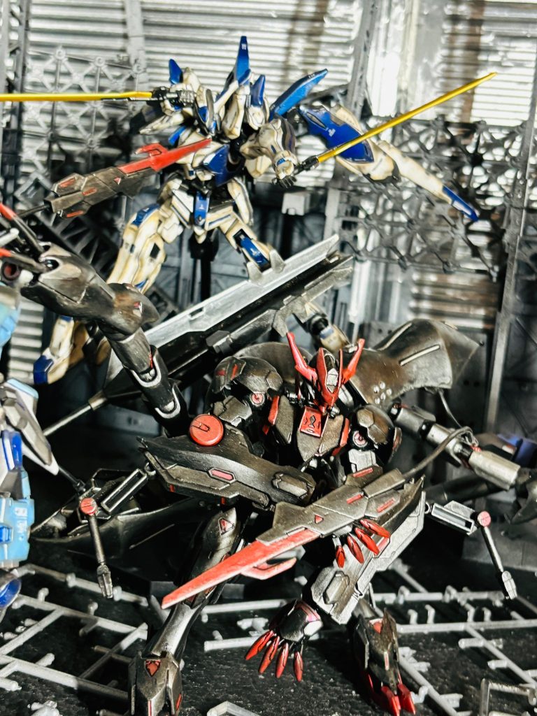 バエル。ティルブレードで切り刻まれる。