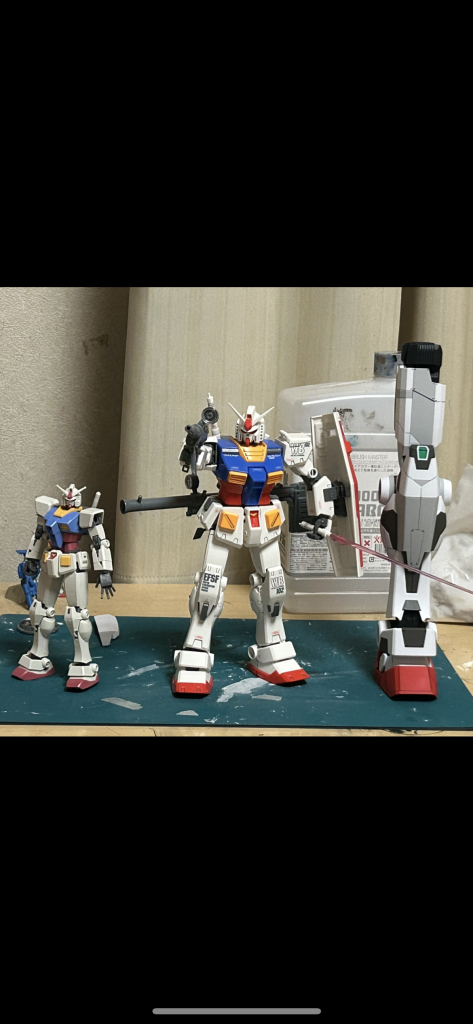 左から1/144、1/100、1/48ですデカすぎじゃね