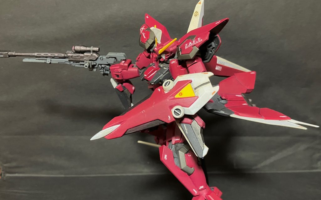 バインダーアームが上下方向に角度変更できることで大気圏内装備用ウイングとするのはMS状態でも有効なのでオプション無しで単独飛行もできそうな見た目に