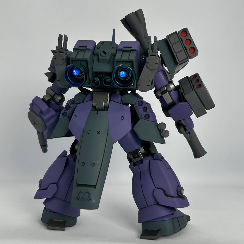 背面スラスターにLEDを仕込みました背面マニピュレータを形状の違うものに変更