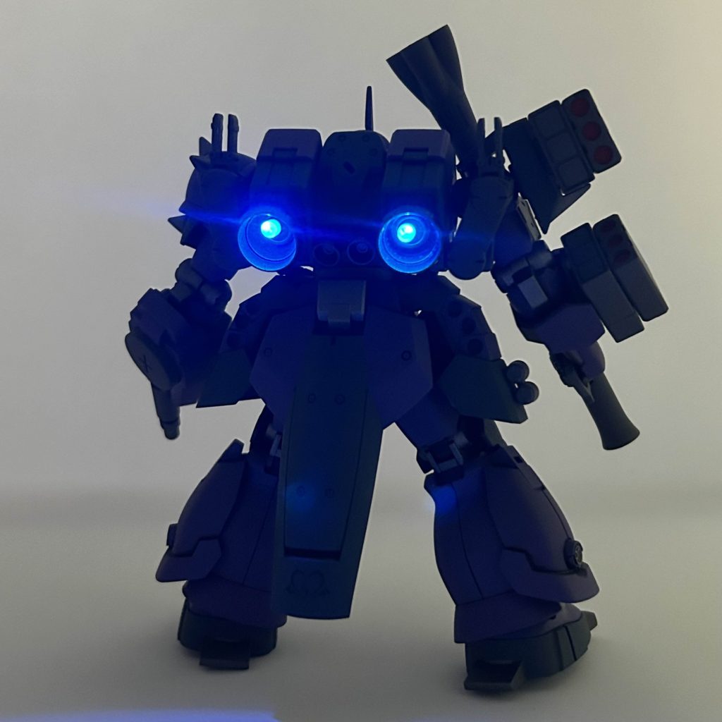 光るぞ！かっこいいぞ！ザクは背中で語れ…！