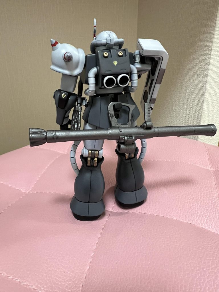 ディテールアップはシールドのガンメタ部、大腿のプラ板、足の甲のプラ板くらいです。