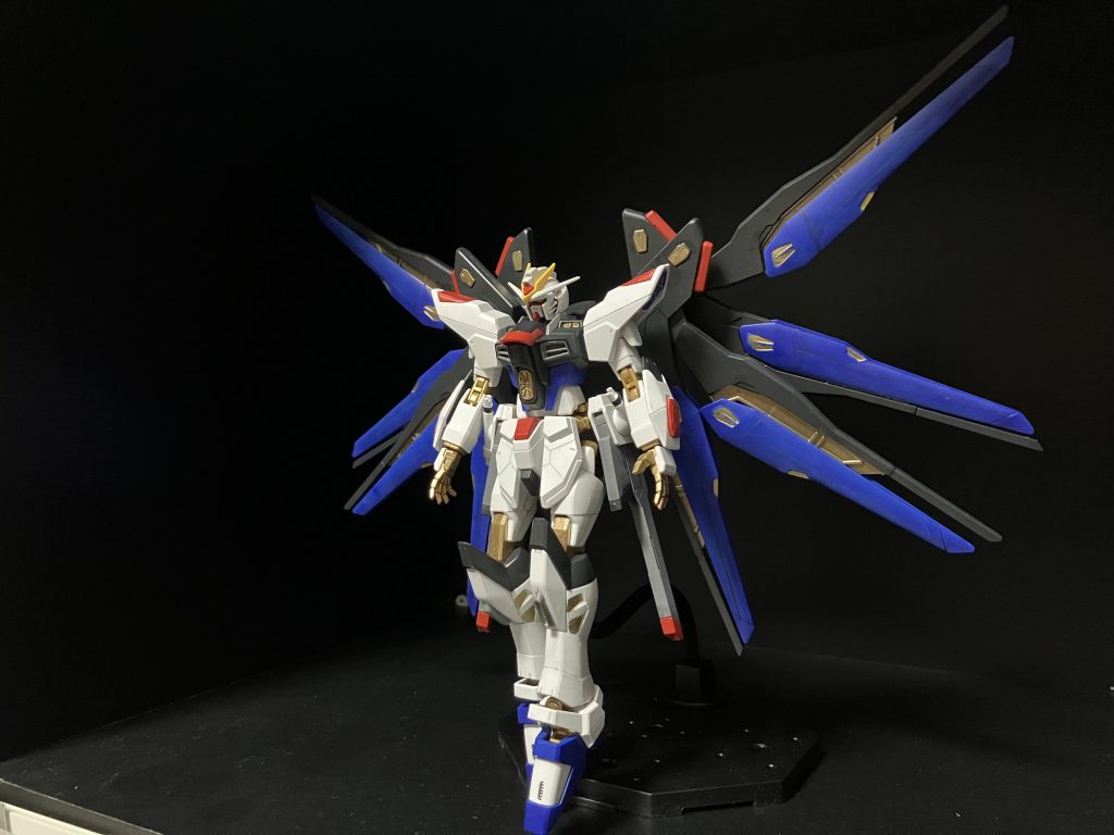 右斜めから