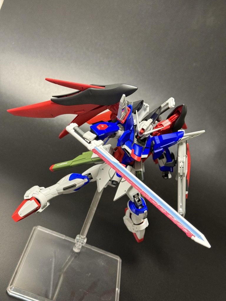 アロンダイト＋名無し砲だとデスティニー感が強すぎるかな…と思ったのエクスカリバー＋ライフリのレールガンを採用。