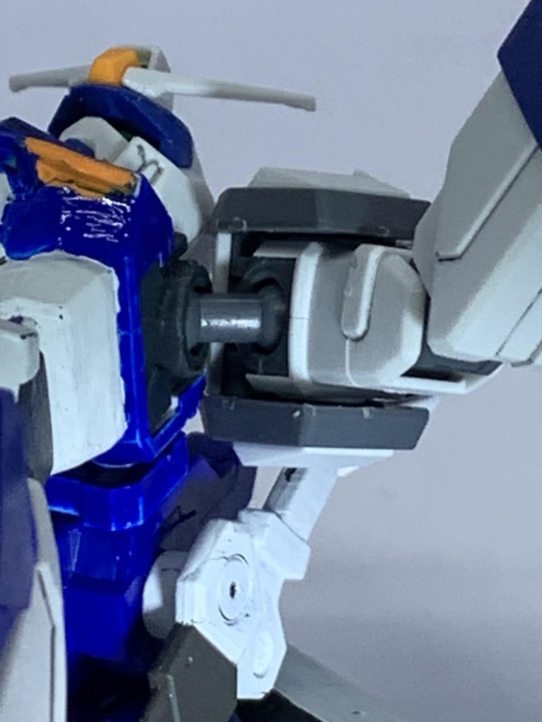 肩との接続は30MMオプションパーツセット4戦国アーマーの蛇腹形成用のアレイジョイントです。このジョイント5億個欲しい。