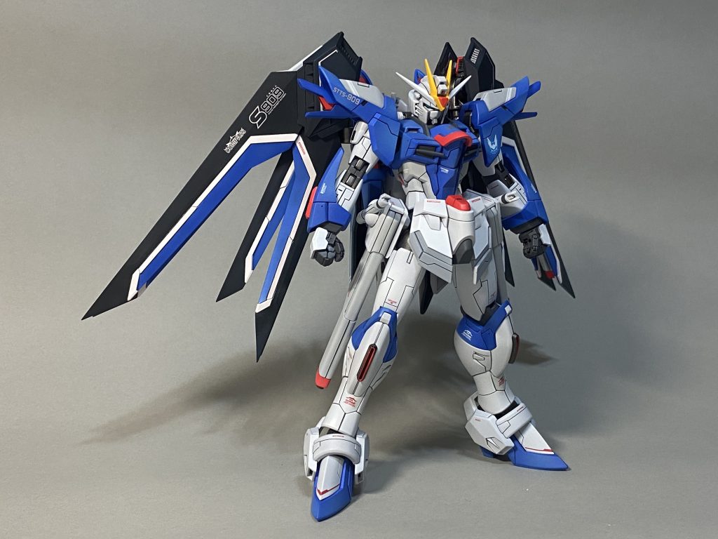 HGライジングフリーダム–3枚目/制作者：@scarloks1