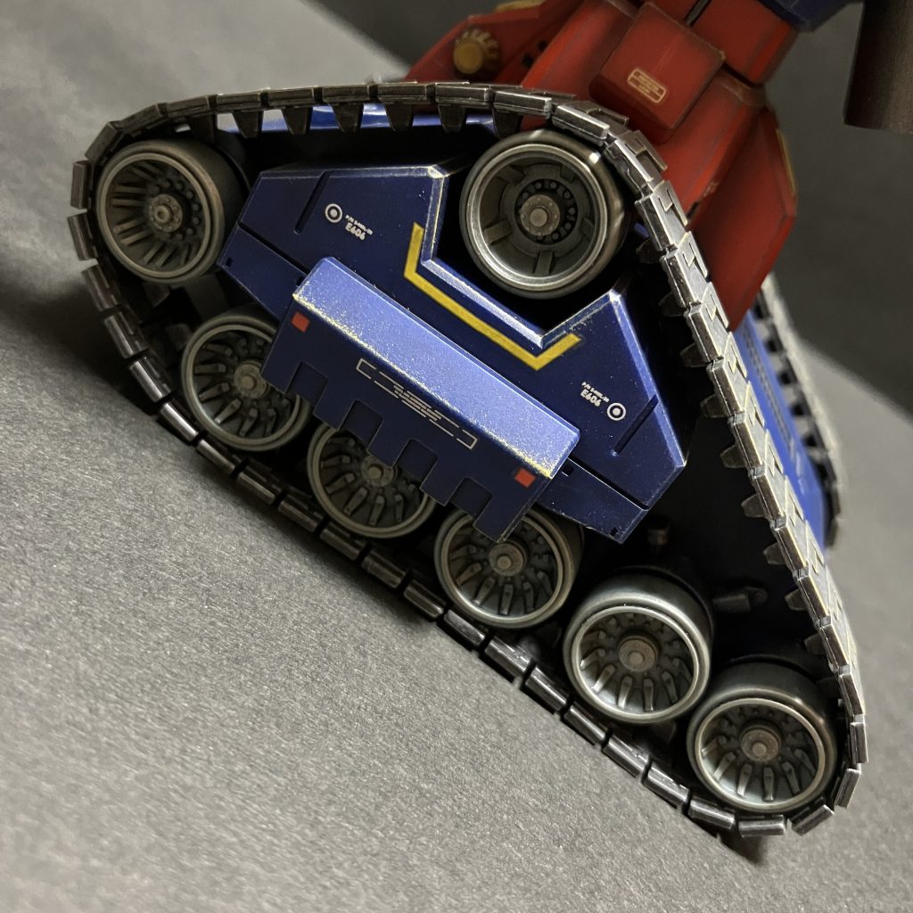 足まわりはいつもより念入りに汚した。ホイールの砂汚れに久しぶりでウェザリングマスター使った。