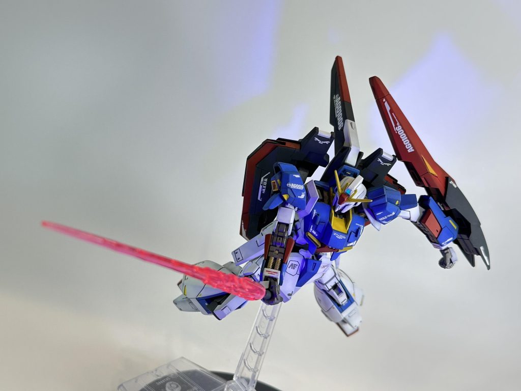 ビームサーベル装備