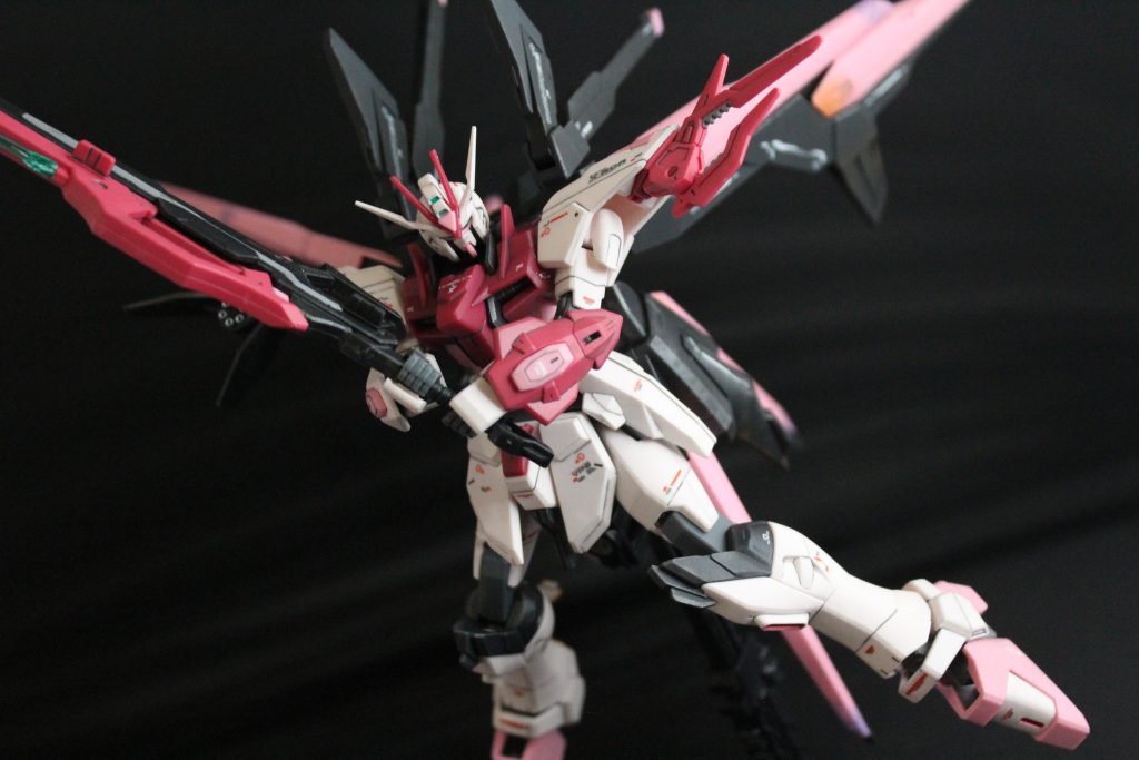 これ撮影した後「エールの基部がもげた」ので、再度補修中…&nbsp;ドラグーンの撮影は諦めましたｗ