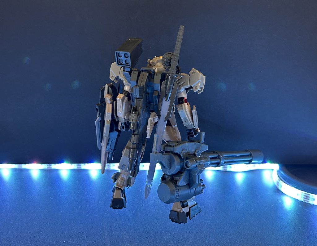 背面のぎっしり感がカッコイイと思いました。