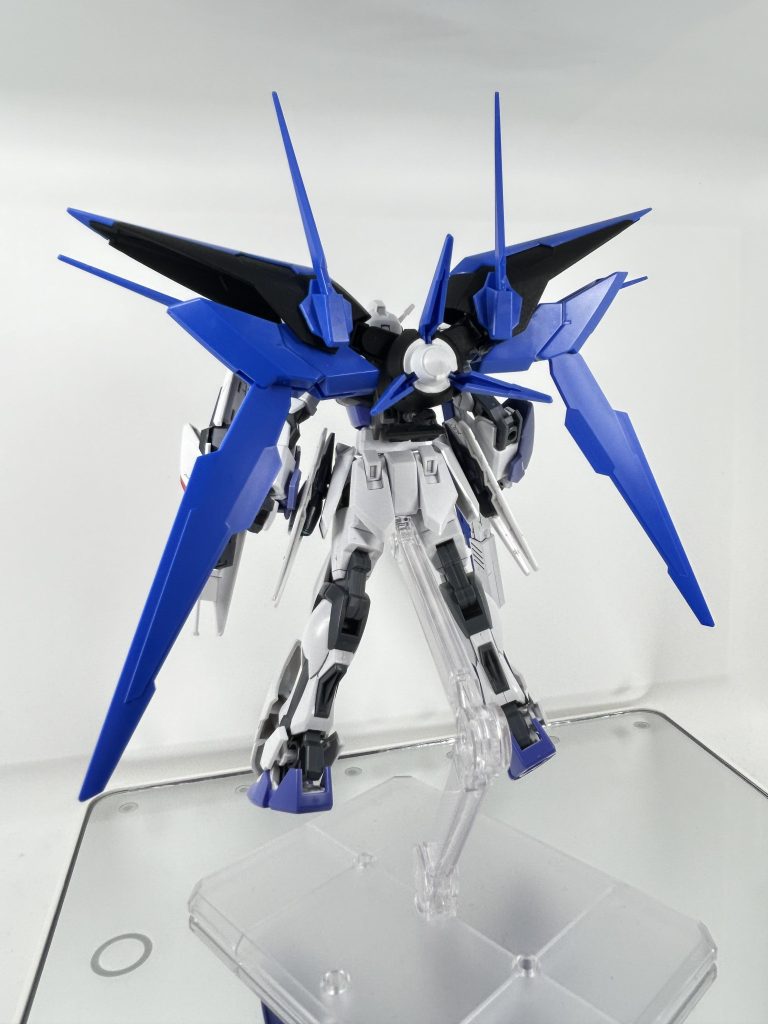 ジンハイマニューバ的なバーニア部元々は、トランザムブースターを一部ガンダムマーカーブラックで塗装しただけ