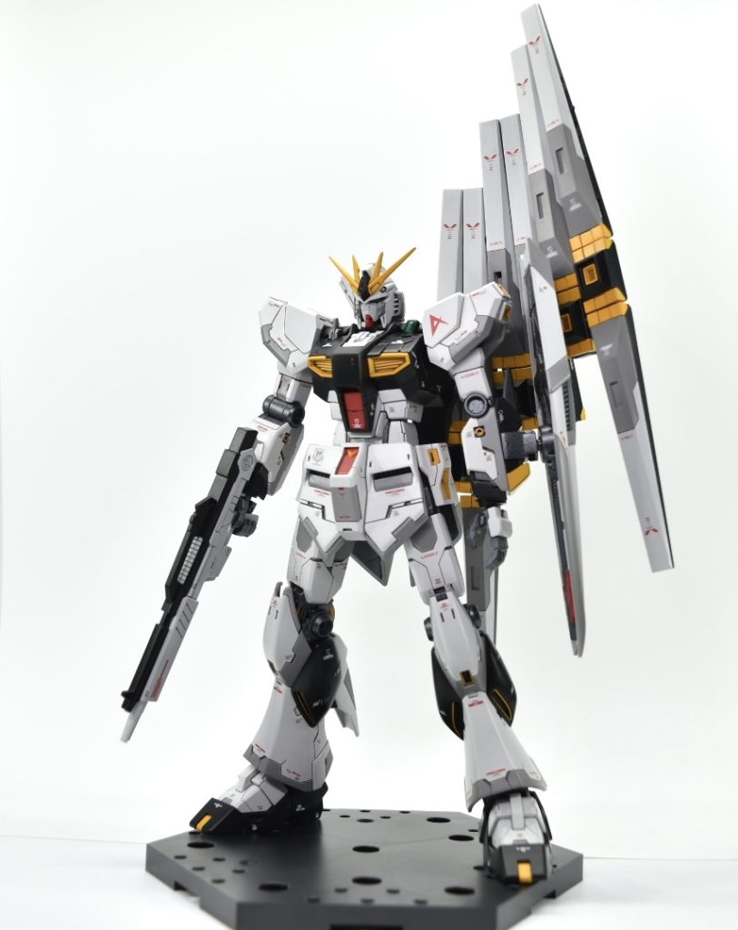 今回のためにフィンファンネルをわざわざ購入しました、やはりνガンダムはフィンファンネルあった方が良いですよね!作るのは苦行でしたが。