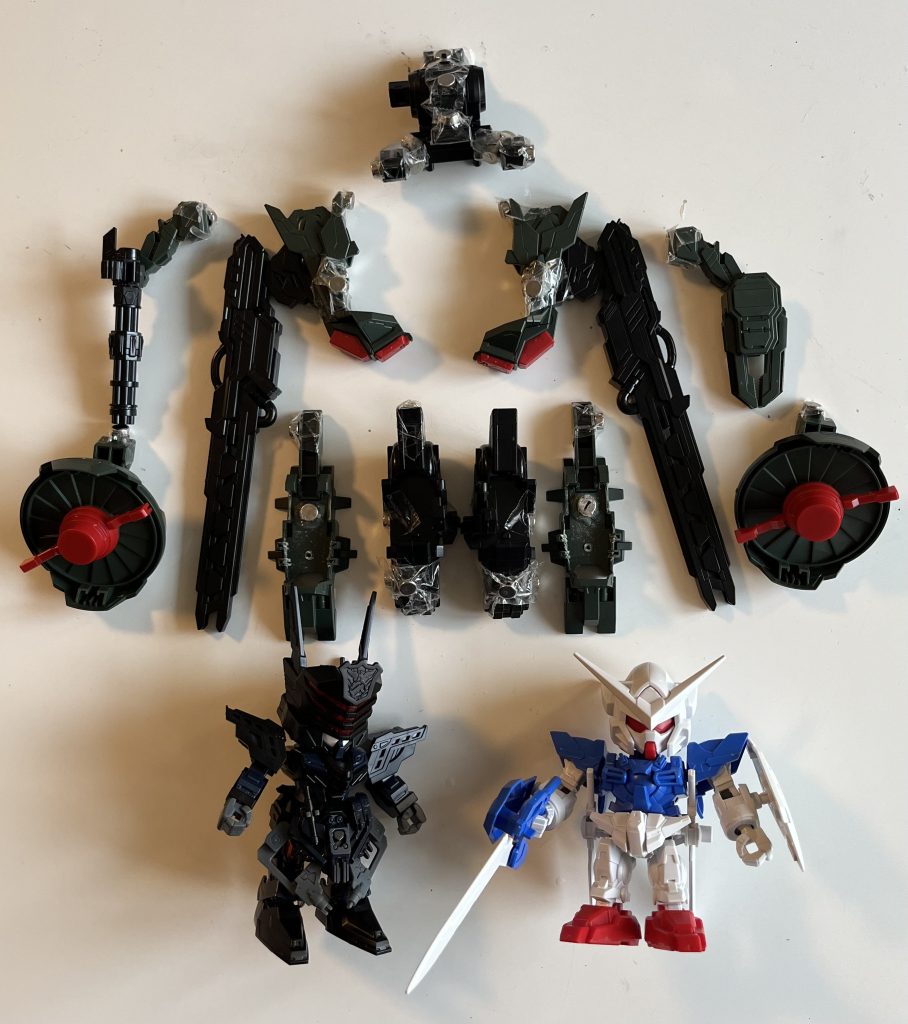 今回は純粋にこの２セットのみのミキシングで出来るだけパーツを余らせない様に工夫したSDGs作品です👍エクシアをコマンドガンダムにしたい！から始まりＶコマンドガンダムの支援メカであるＶフォース１とガンダムエクシアの支援機であるGNアームズが上手く響きあうと思い製作しました相変わらずのマグネット埋め込みで磁力の塊になっています