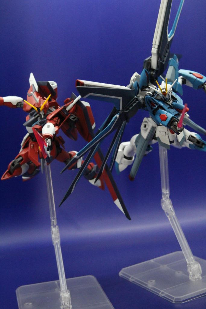 今回こちらのシーンを再現したくて悩んだ末に活躍したのが…HGデスサイズの手首( 笑)。普通の手首だと振ってる感が抜けなくて、ギャンか!?ギャンの手か!?と頭を抱えていたところに以前作ったデスサイズの手首を発見!